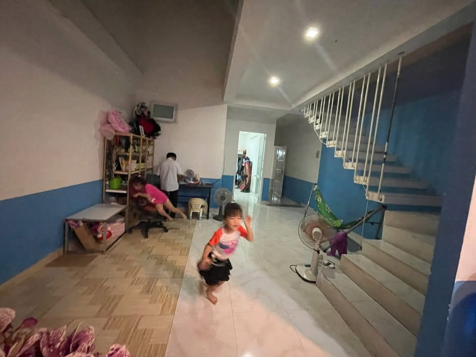 Nhà 2 tầng phường Vĩnh Trung, Nha Trang 150m² giá 3.7 tỷ - Tiện nghi đầy đủ, sẵn sàng ở ngay!