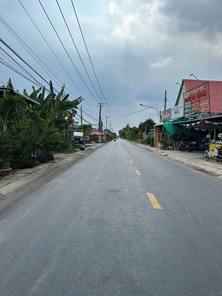 Nhà cấp 4 mặt tiền đường tỉnh 827B, Long An 111m² giá 1.5 tỷ - Chính chủ bán gấp!