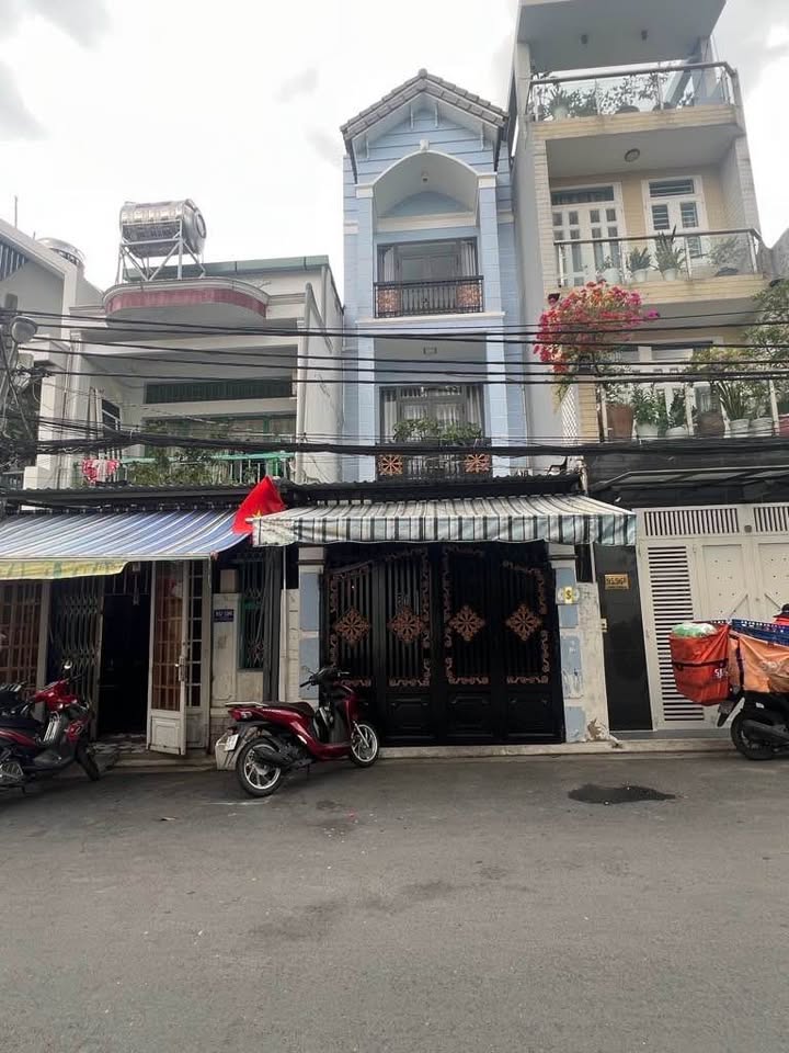 Nhà hẻm ô tô 95 Lê Văn Lương, Quận 7, 76m² - Sổ hồng chính chủ, giá 12.6 tỷ TL!