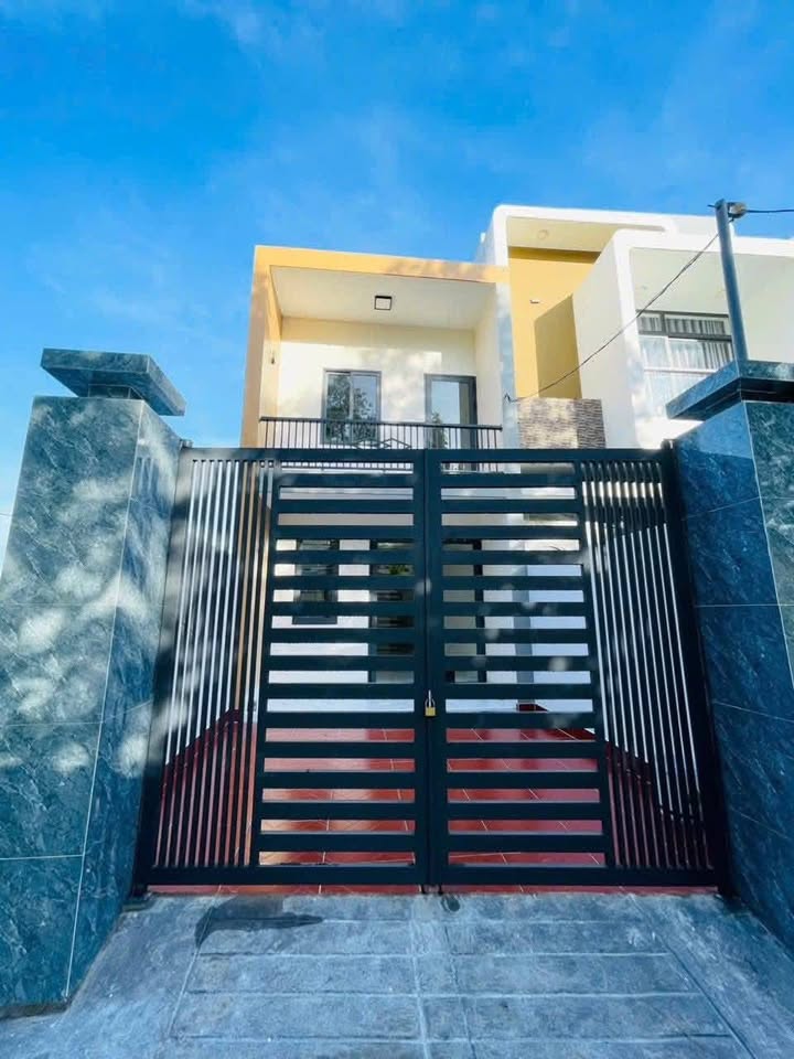 Nhà mới hẻm 64 Nguyễn Minh Đường, Tân An 80m² giá 2.35 tỷ - Đường rộng, dân cư đông đúc!