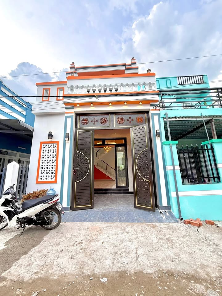 Nhà phố 95m² tại xã Mỹ Lộc, Cần Giuộc - Giá 1.95 tỷ - Nhà mới 100%!