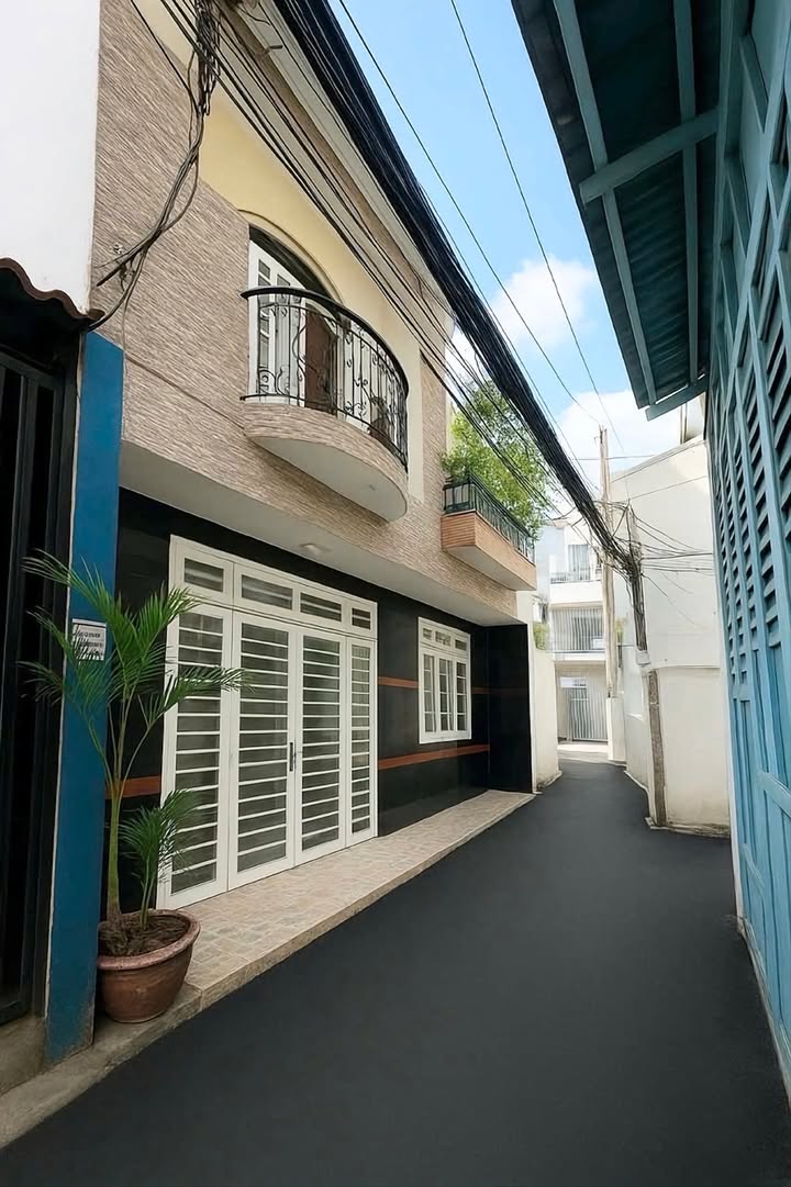 Nhà riêng Bình Thạnh 77m² giá 7.5 tỷ - Khu vực sầm uất, gần ĐH Ngoại Thương!