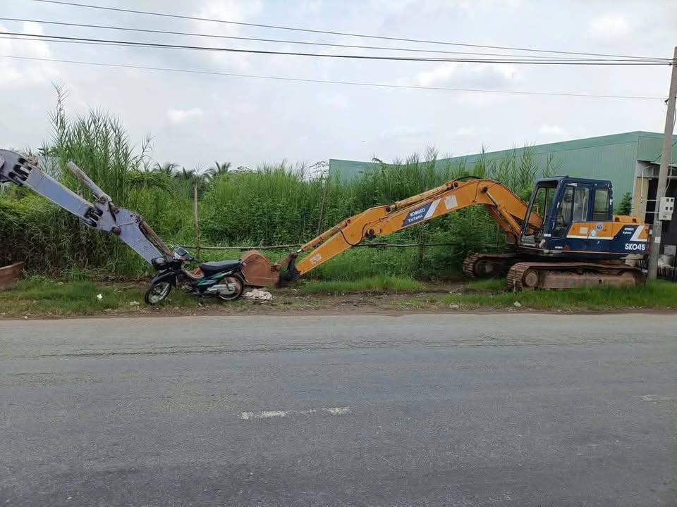 Đất thổ mặt tiền TL 827A, 844m² giá 12.5 tỷ - Đầu tư kinh doanh sinh lời!