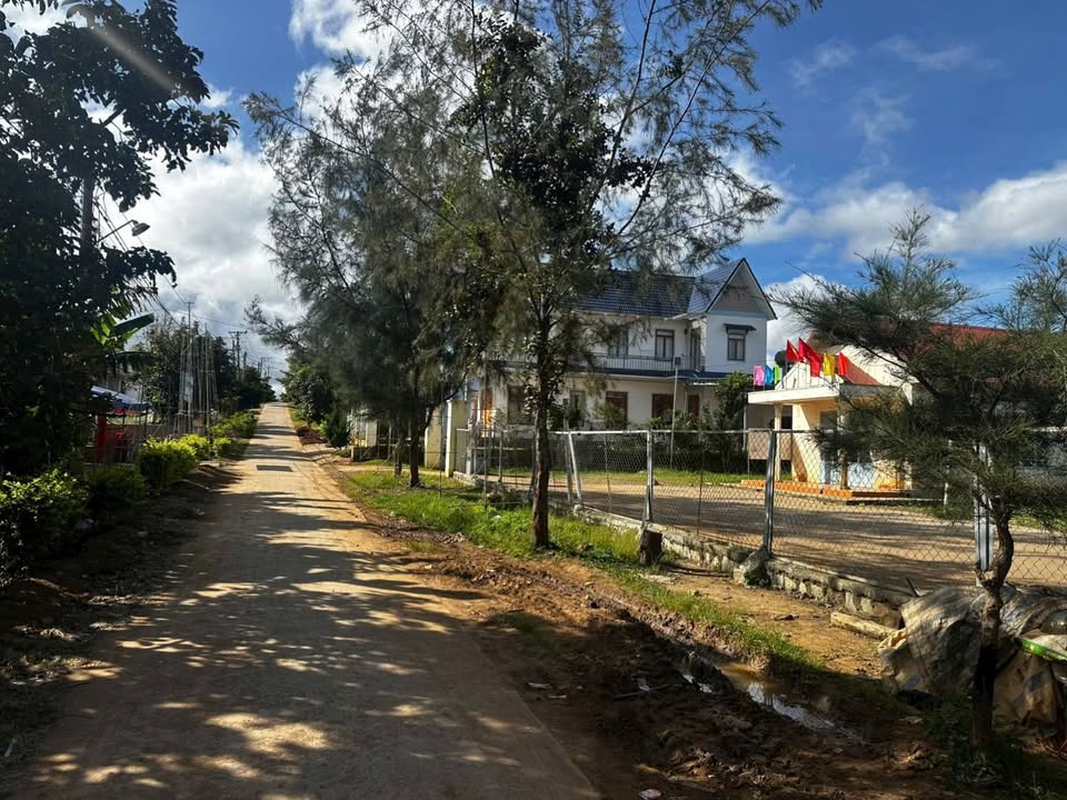 Nhà vườn Ka Đô Đơn Dương 1874m² giá 2.2 tỷ - Nhà mới, đầy đủ công năng!