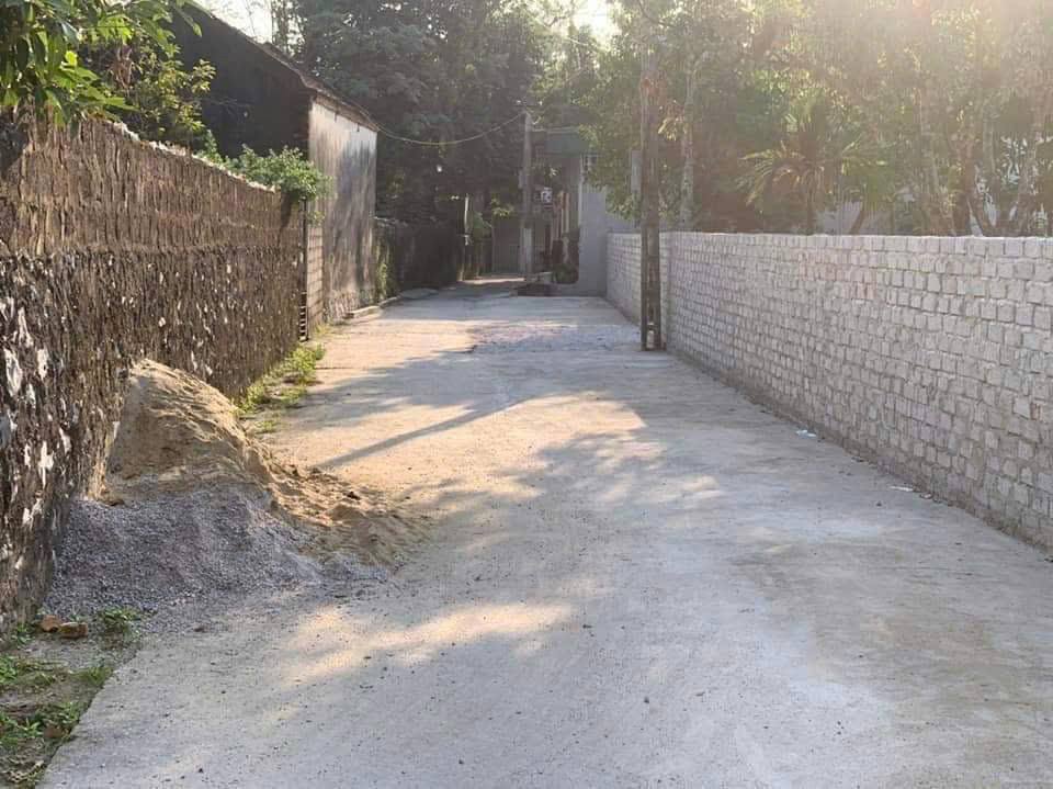 Đất Thổ Cư Quảng Thịnh 310m² giá 3.33 tỷ - Đường ô tô tránh, vị trí đắc địa!