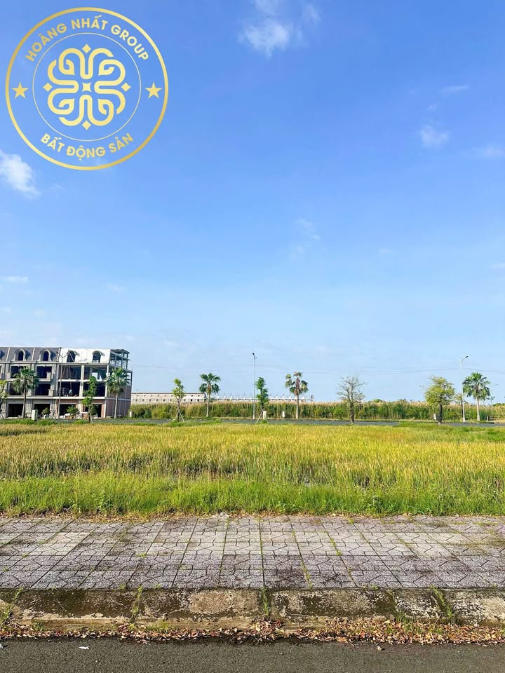 Đất nền đẹp tuyến số 10, khu Happy Home, Cà Mau 100m² giá 1.3 tỷ - Đầu tư sinh lời ngay!