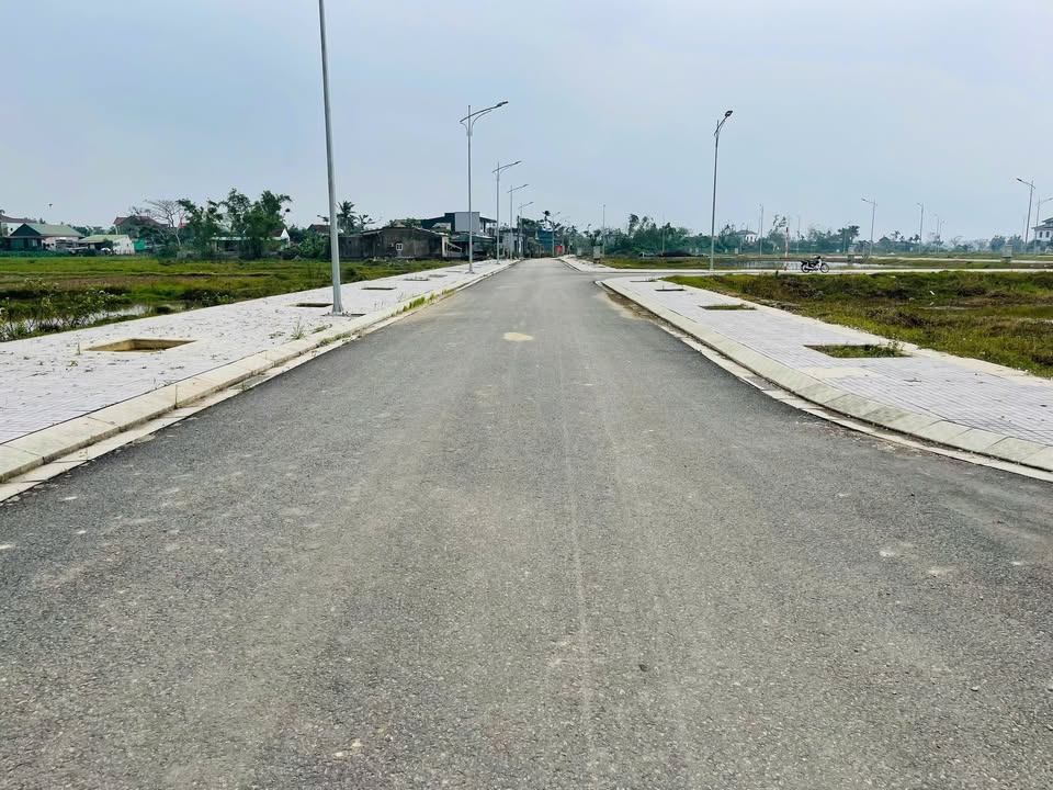 Đất lô góc 2 mặt tiền Thạch Hạ 208,1m² giá 5.6 tỷ - Cơ hội đầu tư tuyệt vời!