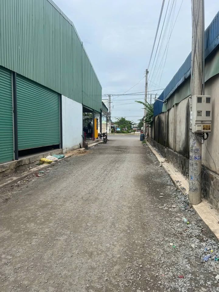 Đất mặt tiền đường ĐT746, phường Hội Nghĩa, Tân Uyên, 130.9m² - Giá chỉ 2 tỷ VND, cho thuê 7 triệu/tháng!