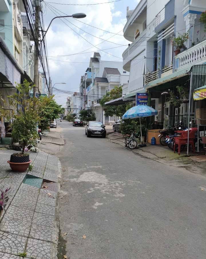 Nhà mặt tiền đường B22, phường An Khánh, quận Ninh Kiều, Cần Thơ - Sẵn sàng vào ở, giá chỉ 5.59 tỷ!