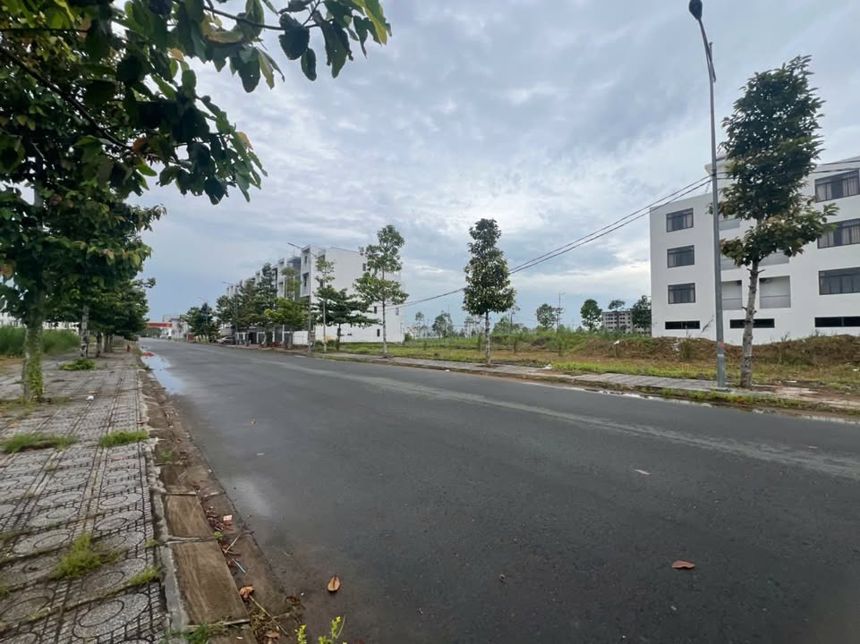 Đất nền 100m² Đường Số 7, An Bình, Cần Thơ giá 3.8 tỷ - Vị trí đắc địa gần bệnh viện!