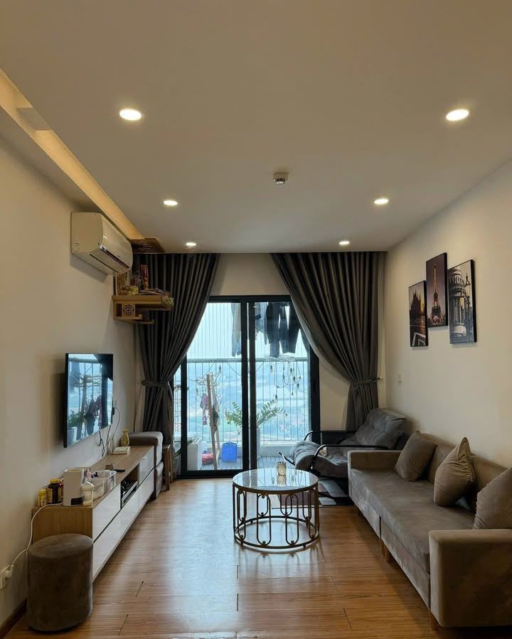 Căn hộ 2 phòng ngủ Yên Sở 73m² giá 5 tỷ - Ban công hướng Đông Nam thoáng mát!