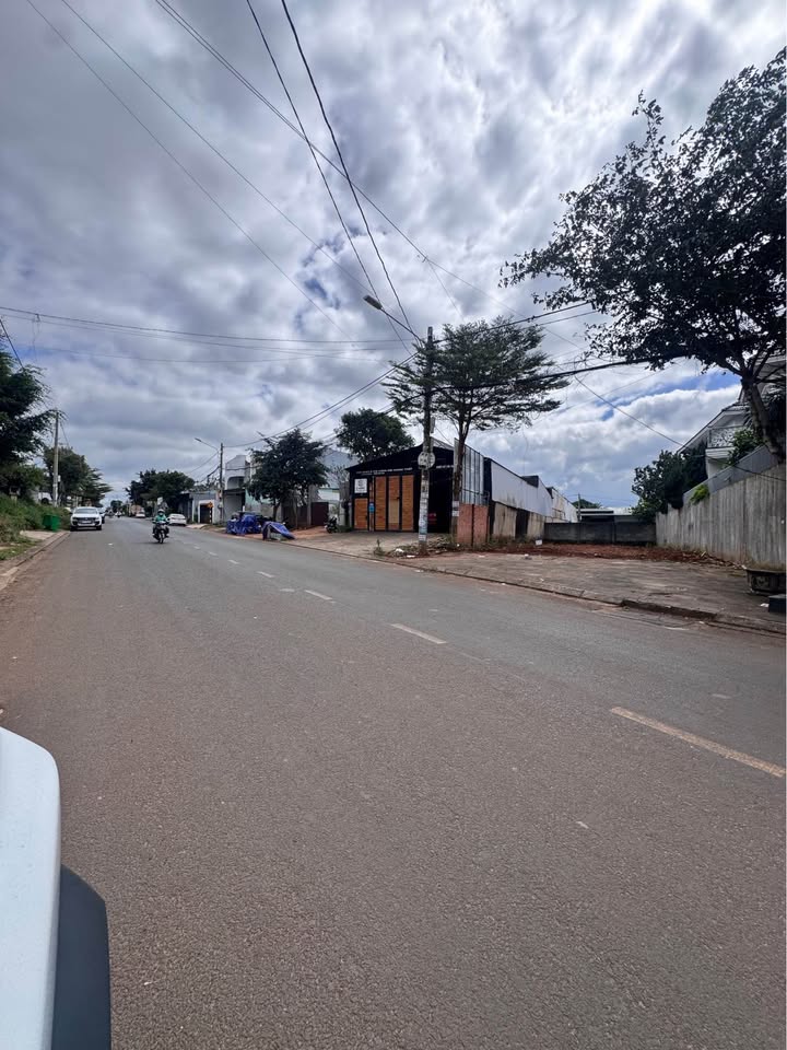 Mặt tiền kinh doanh Đồng Khởi, Buôn Ma Thuột 267m² giá 12.9 tỷ - Đầu tư sinh lời ngay!