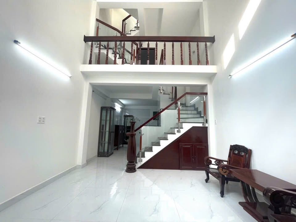 Nhà Gò Vấp 36m² giá 4.8 tỷ - Nhà mới an ninh, tiện ích đầy đủ!
