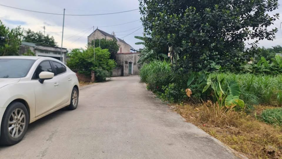 Đất kho xưởng thôn Đức Thịnh, xã Suối Hai 2091m² giá 5.378 tỷ - Đối diện UBND thôn!