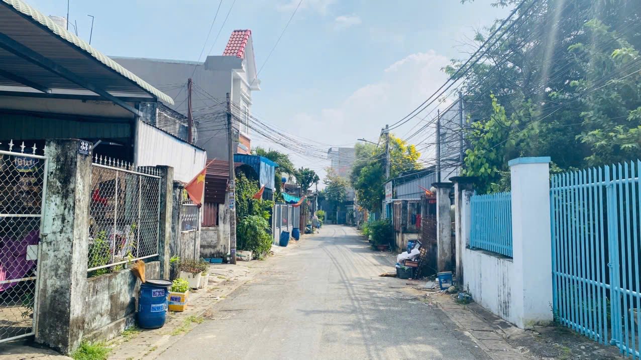 Đất nền Dĩ An 117m² giá 4.9 tỷ - Vị trí đẹp, tiện ích đầy đủ!