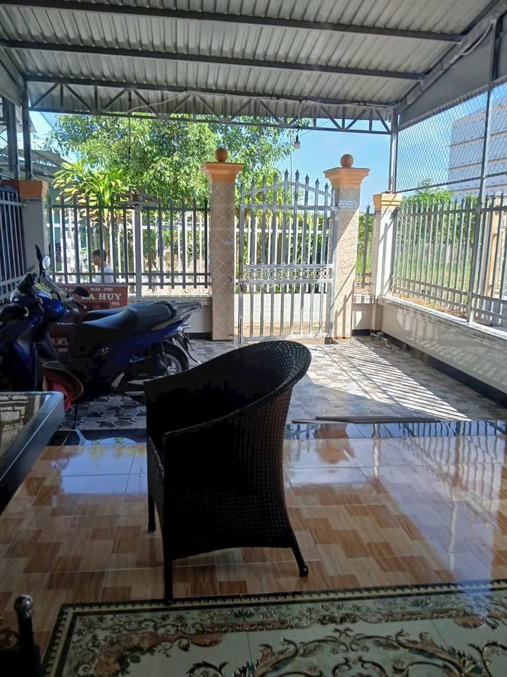 Nhà cấp 4 góc hẻm Ba Sao 155m² giá chỉ 980 triệu - Sẵn sàng vào ở ngay!