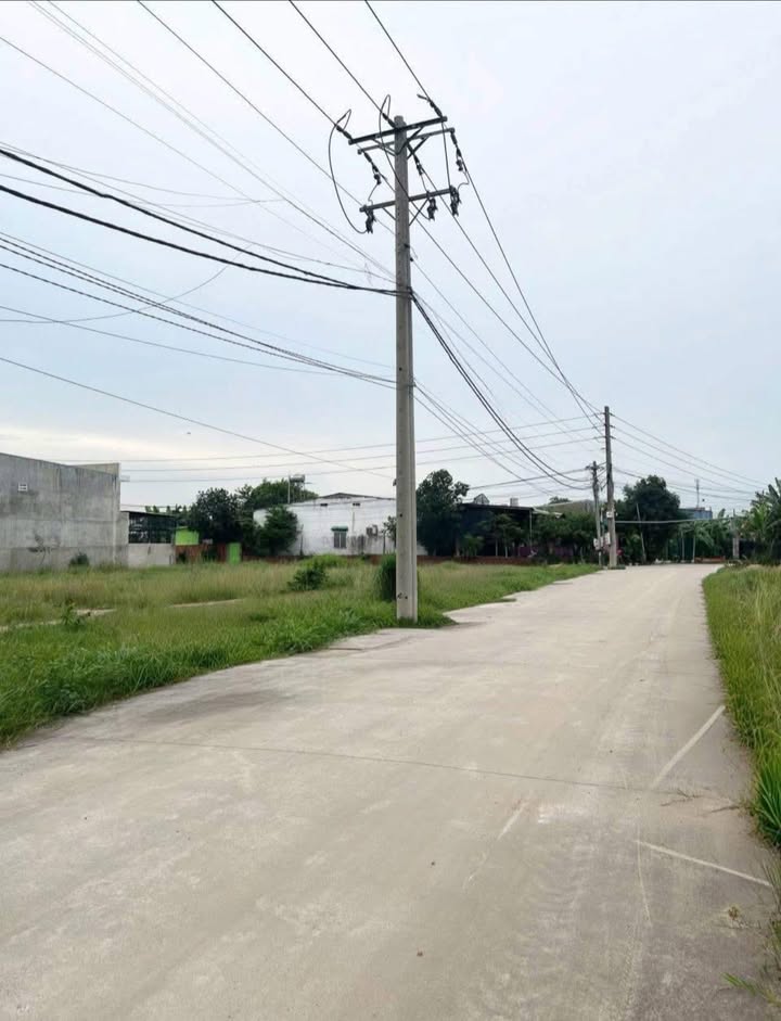 Đất nền Trảng Bom 90m² giá chỉ 1.25 tỷ - Sổ đỏ chính chủ, đầu tư sinh lời!