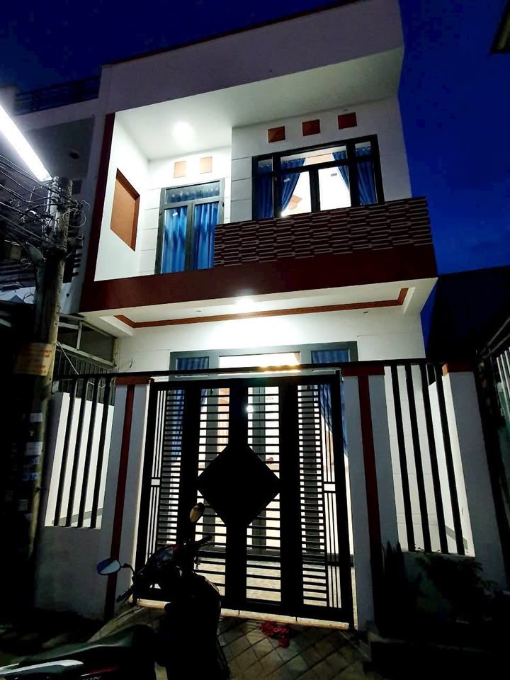 Nhà phố hẻm 120 Hoàng Quốc Việt, An Bình, 67m² giá 2.79 tỷ - Định cư lý tưởng!