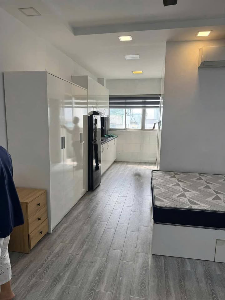 Căn hộ cho thuê H3 384 Hoàng Diệu quận 4 38m² - Full nội thất mới tinh!