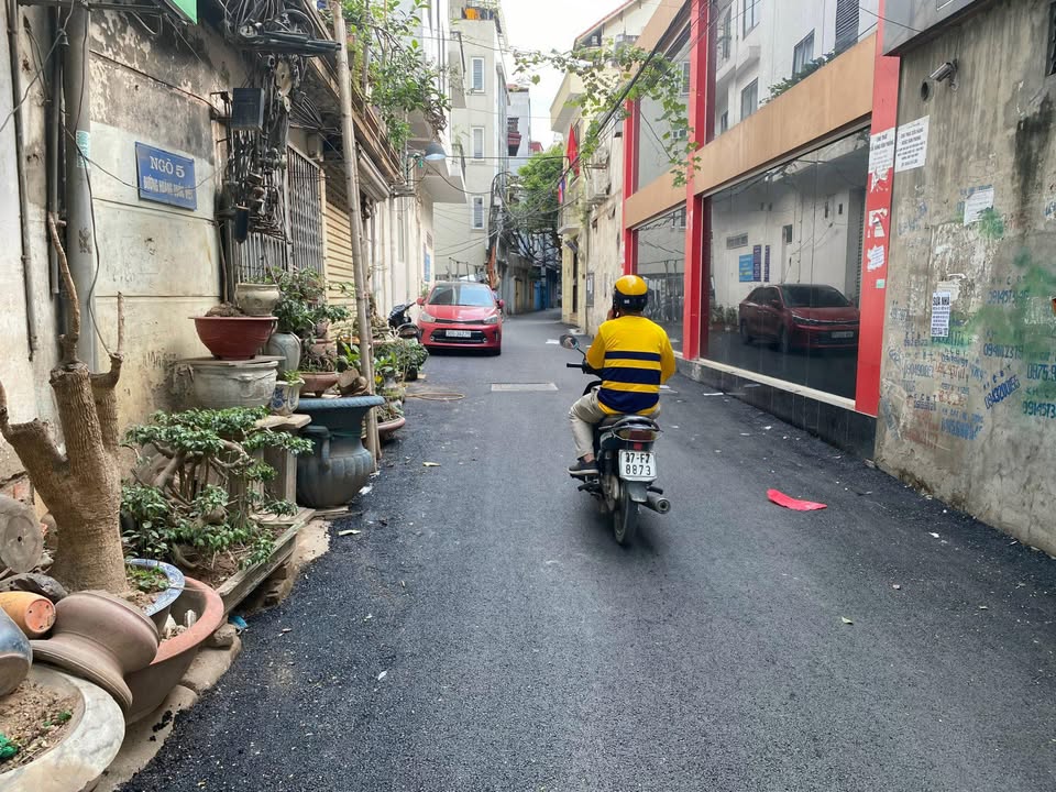 Nhà riêng Cầu Giấy 40m² giá thỏa thuận - Thiết kế hiện đại, vị trí đẹp!