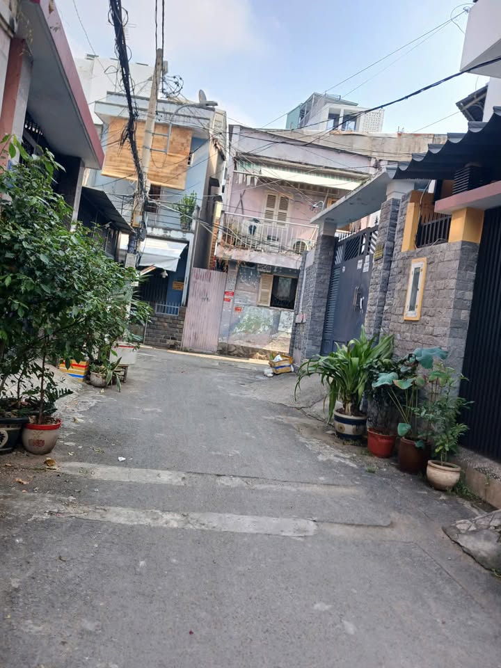 Nhà riêng 2 tầng đường Xô Viết Nghệ Tĩnh, quận Bình Thạnh 60m² giá 6.8 tỷ - Hẻm ô tô vào tận nơi!