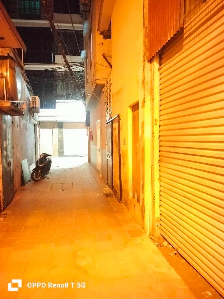 Đất lô góc Lĩnh Nam 94m² giá 18 tỷ - Pháp lý rõ ràng, sẵn sàng xây dựng!