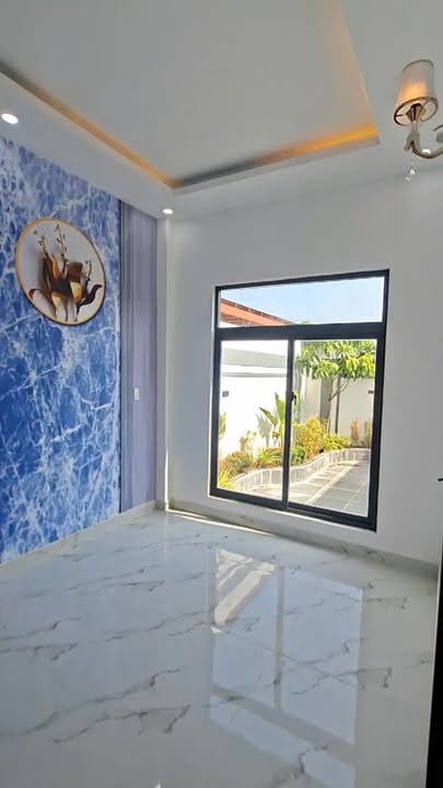 Nhà mặt tiền đường Phước Lâm, Cần Giuộc, 192m² giá 3.6 tỷ - Thiết kế hiện đại, sân vườn rộng rãi!