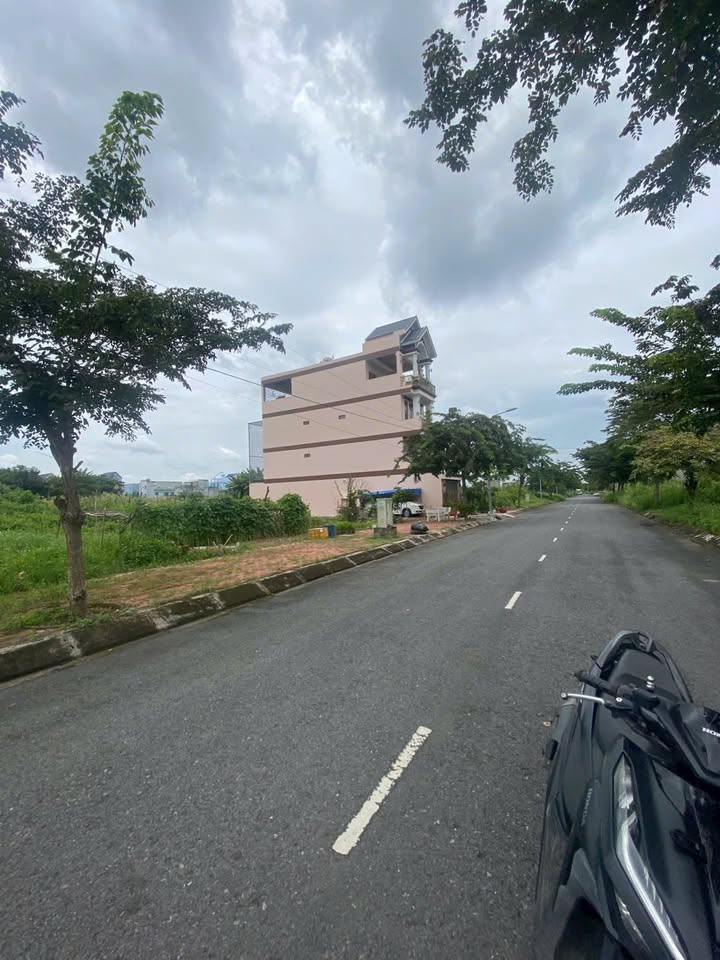 Đất nền KDC Thái Sơn T&T Long Hậu 100m² giá chỉ 2.35 tỷ - Cơ hội đầu tư tuyệt vời!