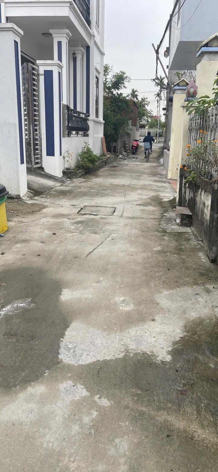 Đất nền Vũ Vị - Minh Tân 121m² giá 1.6 tỷ - Ô tô vào tận nơi!