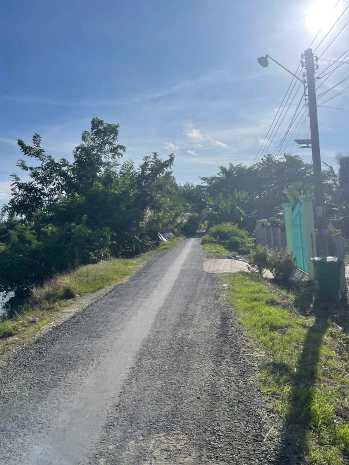 Đất vườn Phú Thuận, Thoại Sơn 9270m² giá 350 triệu - Đầu tư sinh lời ngay!