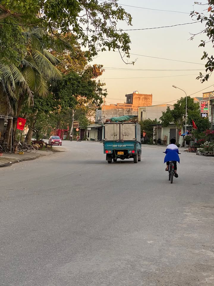 Nhà đẹp tại Quảng Thọ, Sầm Sơn 139m² giá 2 tỷ - Kinh doanh thuận lợi!