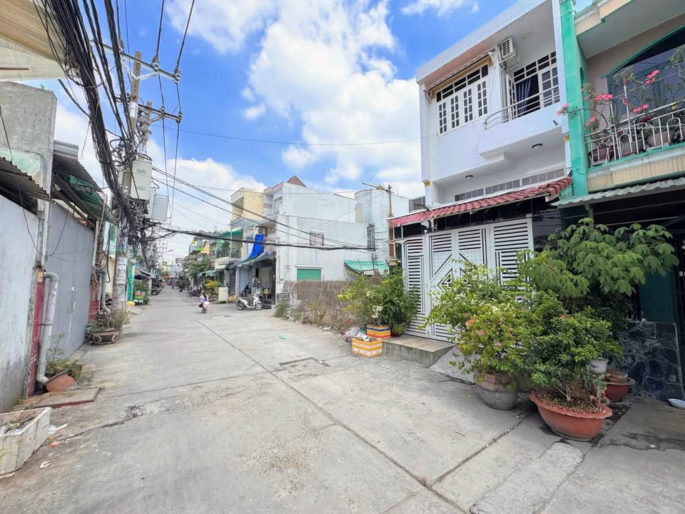 Nhà mặt tiền đường số 12, Bình Tân 68m² giá 7.2 tỷ - Kinh doanh đắc địa!