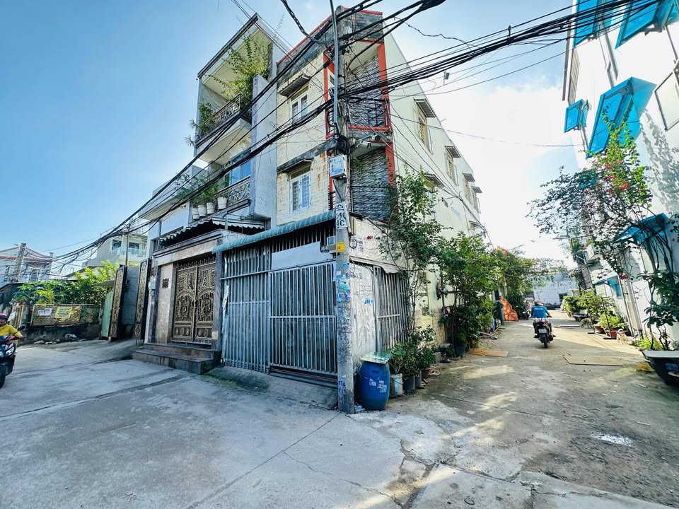 Nhà 2 mặt hẻm xe hơi Tỉnh Lộ 43, Thủ Đức 59.4m² giá 5.4 tỷ - Đầu tư sinh lời ngay!