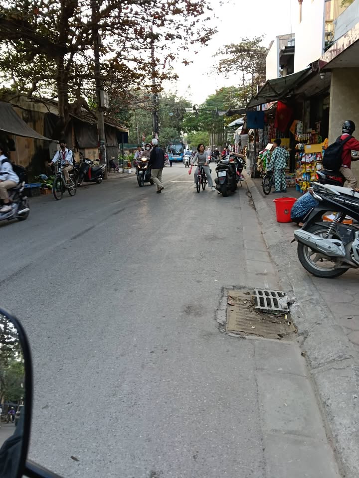 Nhà mặt đường Đình Xuyên, xã Phù Đổng, 130m² - Giá thỏa thuận, tiềm năng đầu tư cao!