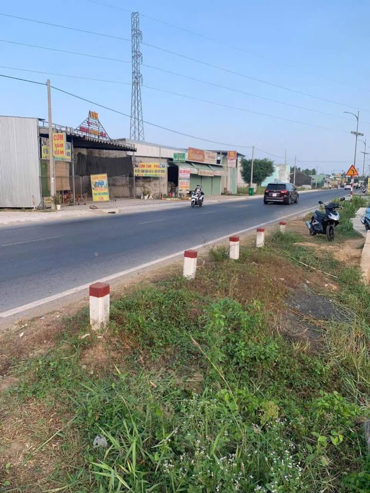 Đất nền Mỏ Cày Nam 1.121m² giá 9.5 tỷ - Đầu tư sinh lợi ngay trung tâm!