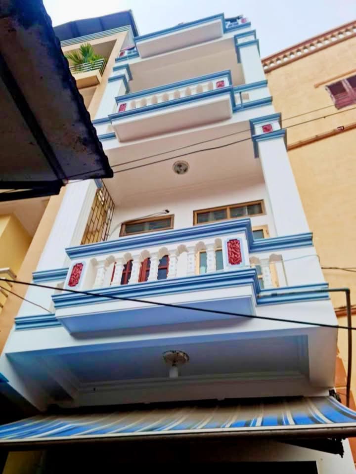 Nhà 3 tầng tại Ngõ 178 Điện Biên, Hưng Yên, 37m² - Giá chỉ 2 tỷ!