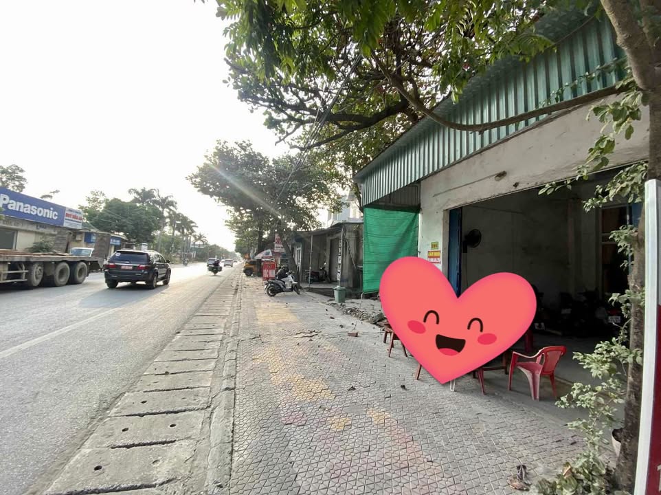 Nhà mặt đường Quốc lộ 10, Uông Bí 160m² giá 2 tỷ - Cơ hội vàng cho nhà đầu tư!