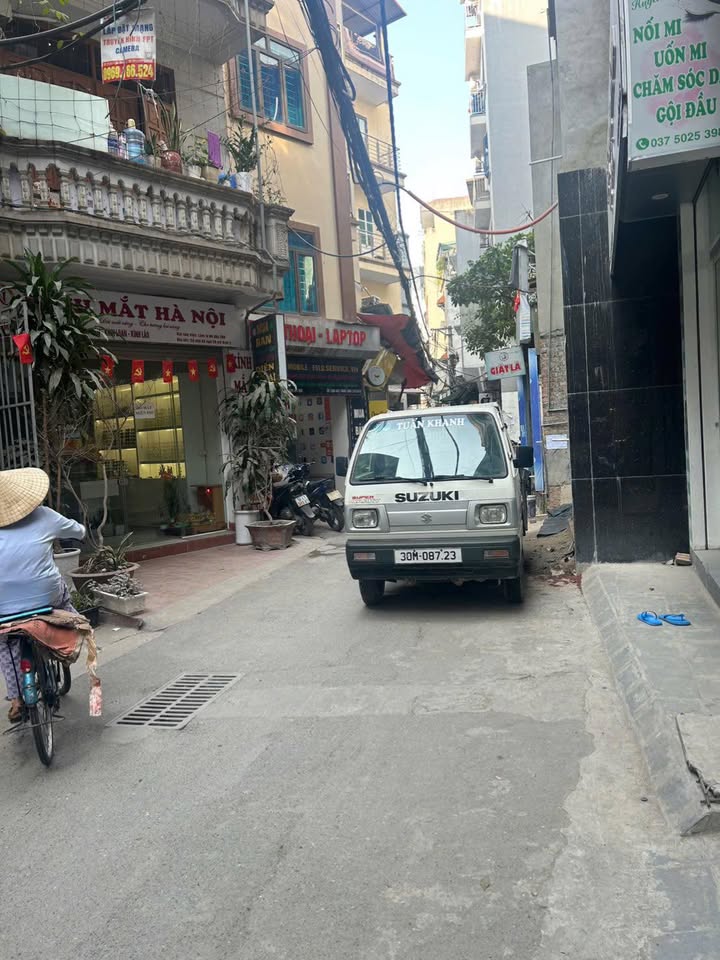 Nhà bán đường Nguyễn Hoàng, Mỹ Đình, 60m² - Vị trí kinh doanh sầm uất!