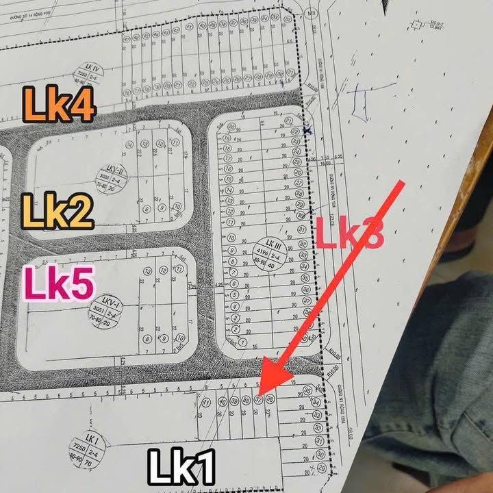 Đất nền góc D14, Bình Kiến, Tuy Hòa 100m² giá 2.96 tỷ - Vị trí đắc địa gần biển!