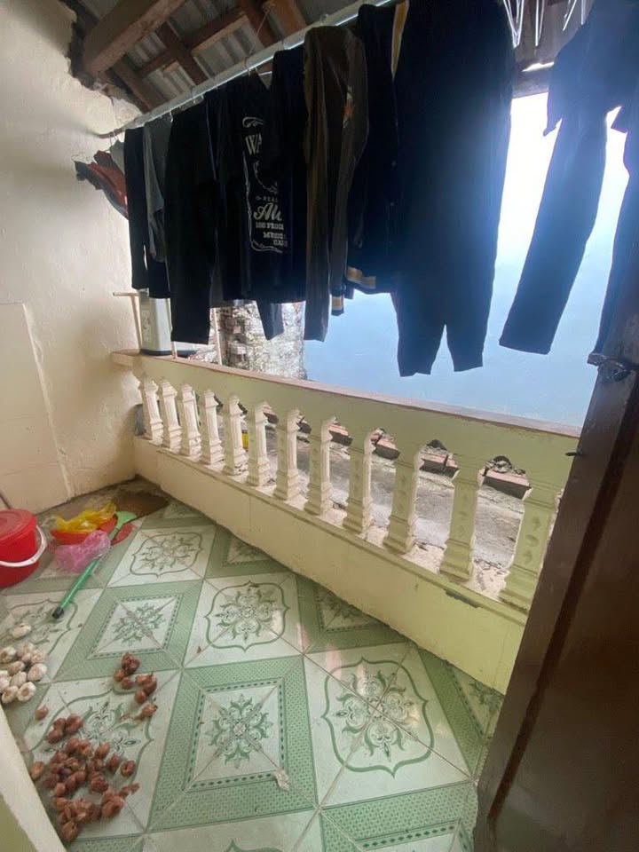 Nhà Cầu Tó 35m² giá 3 tỷ - Sổ đỏ đầy đủ, vào ở ngay!