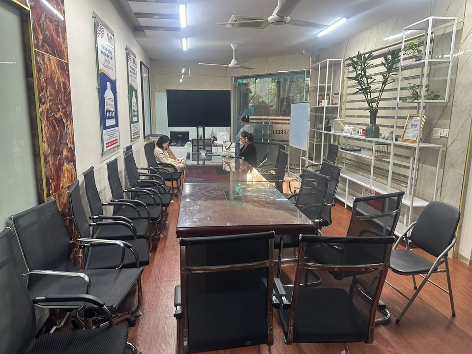 Nhà cho thuê tại Khu đô thị Văn Phú, Hà Đông - 130m², giá 25 triệu/tháng - Phù hợp cho kinh doanh