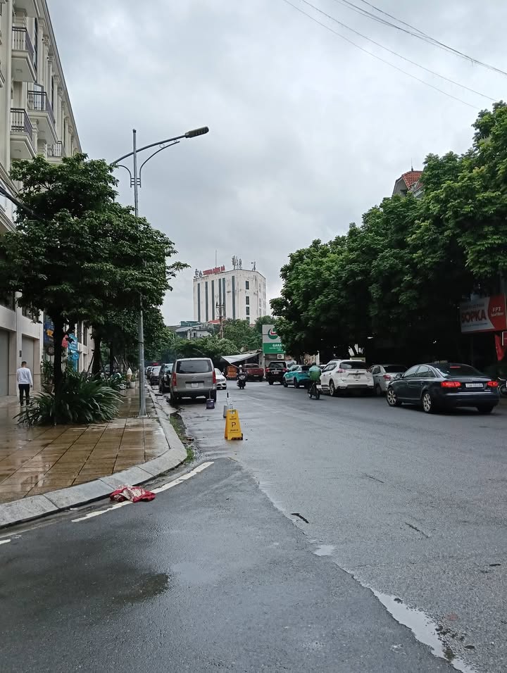 Nhà mặt tiền Vạn Phúc, Hà Đông 54m² giá thương lượng - Đầu tư sinh lời tuyệt vời!