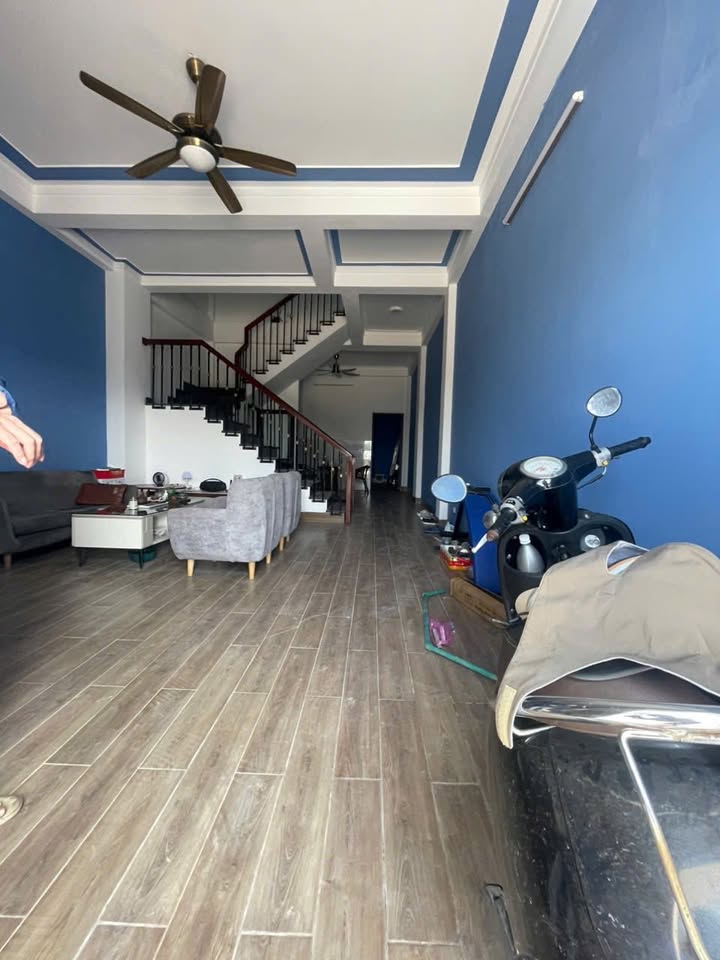 Nhà 3 tầng khu đô thị Núi Long 80m² giá 4.7 tỷ - View công viên tuyệt đẹp!