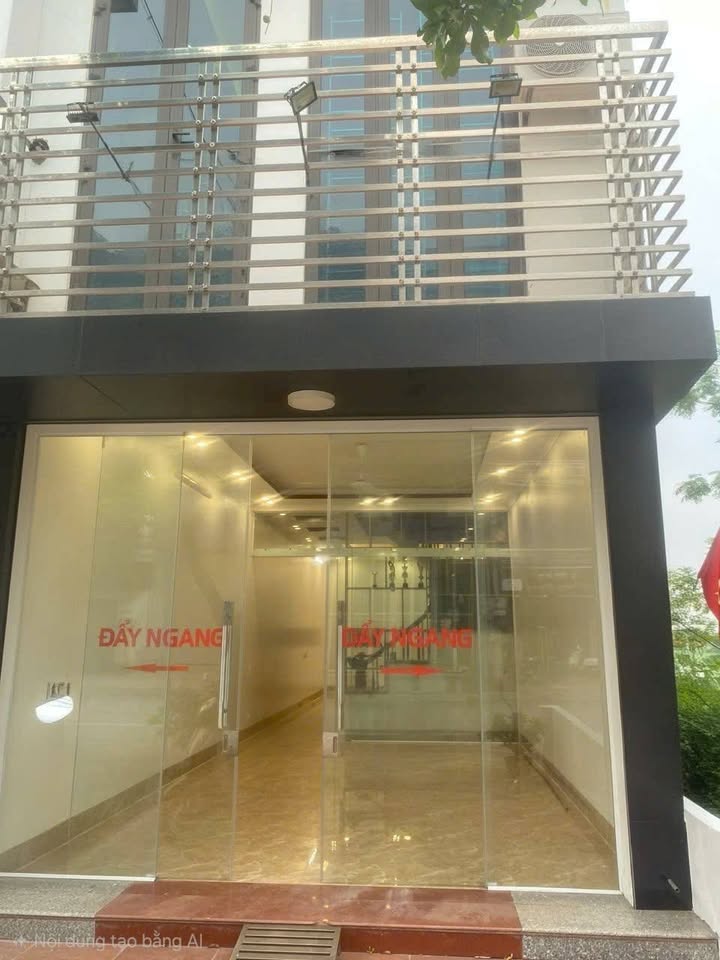 Nhà 3 tầng mặt đường Hoàng Hoa Thám, Đa Mai 85.5m² giá 5.8 tỷ - Đầu tư sinh lời hiệu quả!