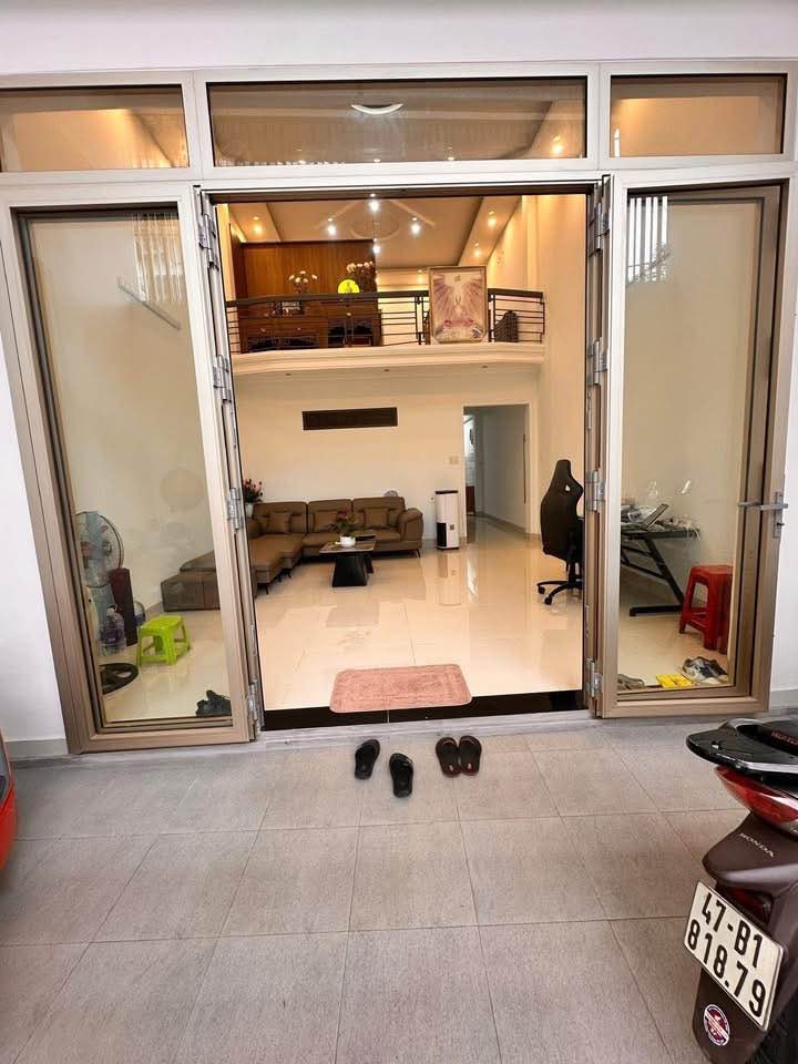 Nhà mê lửng hẻm 102 Nguyễn Tất Thành 85m² giá 4.95 tỷ - Đầu tư sinh lời, sẵn sàng ở ngay!