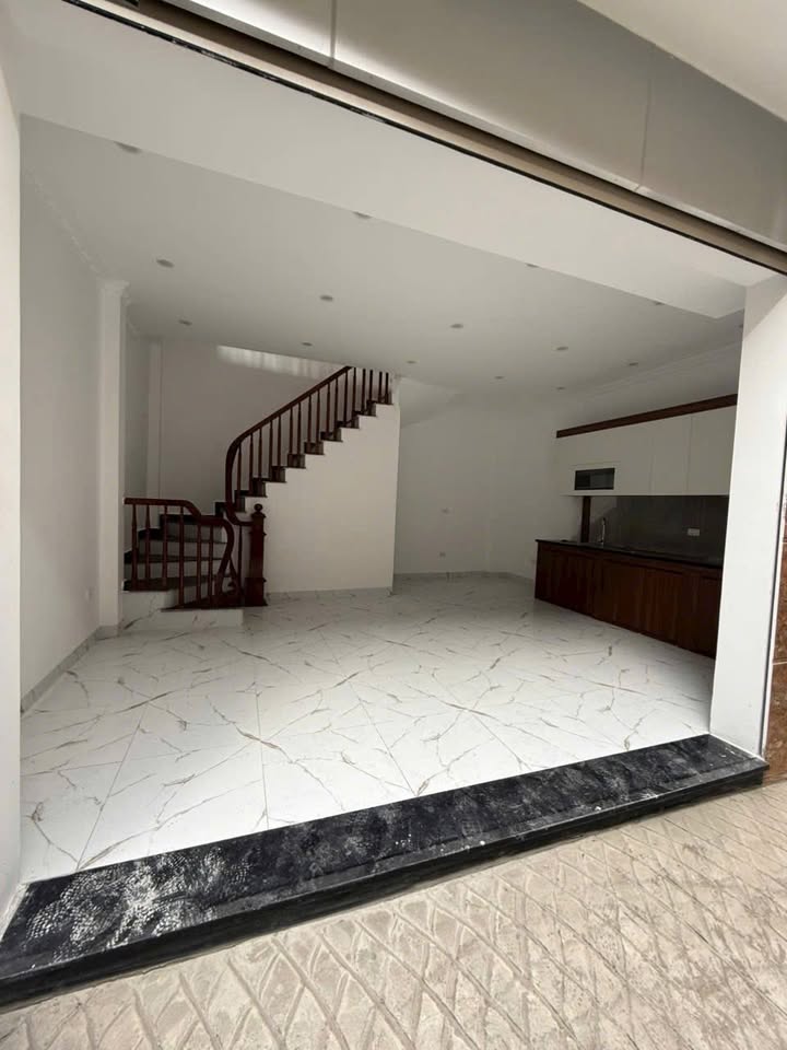 Nhà đẹp Yên Ngưu 298 Ngọc Hồi Thanh Trì 33m² giá 6.5 tỷ - Đường ô tô vào tận nơi!