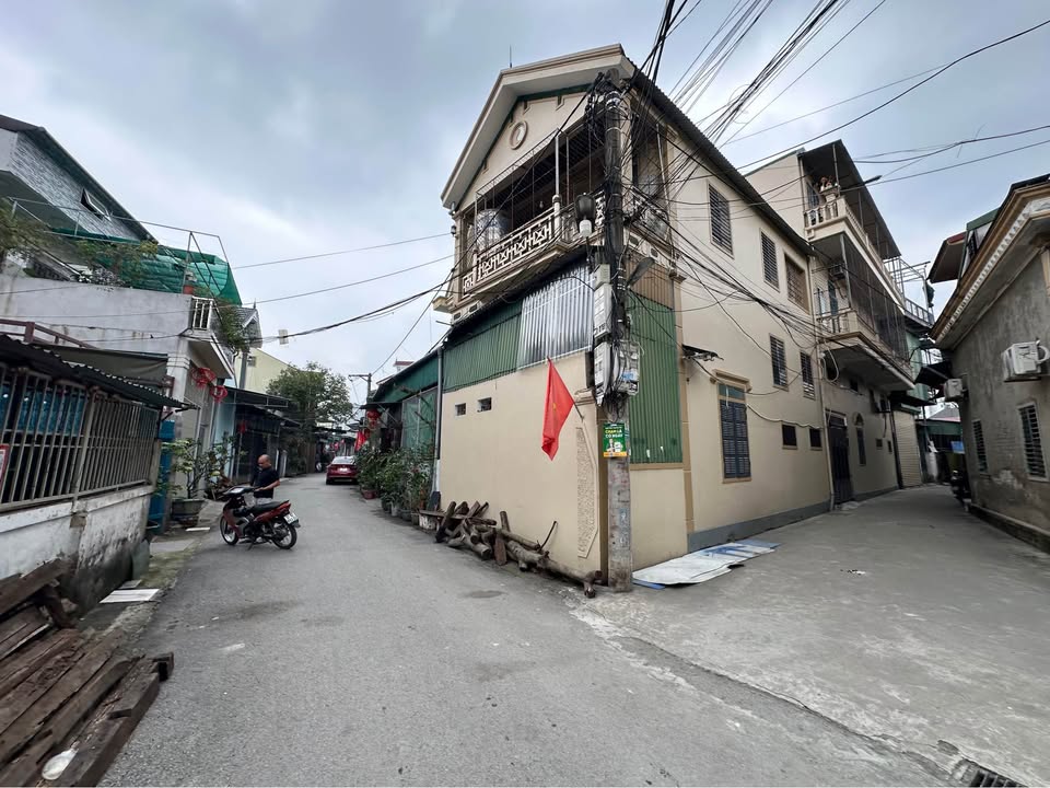 Nhà 3 tầng Vinh Tân 120m² giá 6 tỷ - Nhà góc 2 mặt tiền thoáng mát!