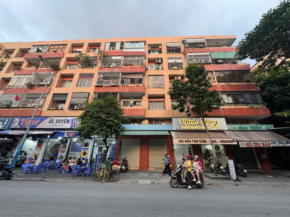 Căn hộ chung cư Bàu Cát 2 Tân Bình 76m² giá 6.2 tỷ - Mặt tiền kinh doanh thuận lợi!