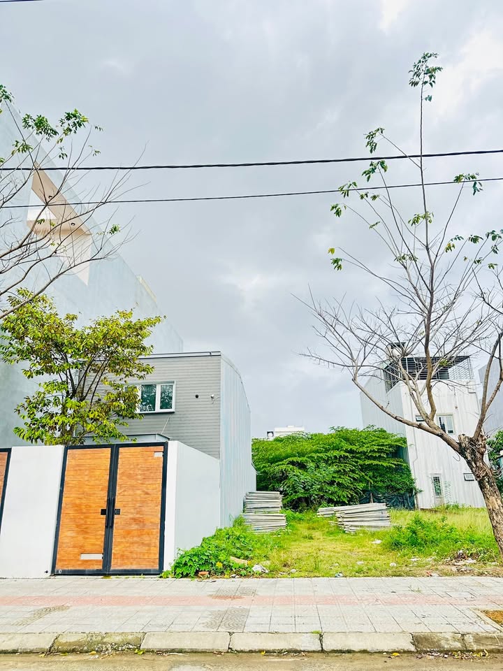 Đất nền đường Đặng Hồi Xuân, Đà Nẵng 110m² giá 6.1 tỷ - Đầu tư lý tưởng!