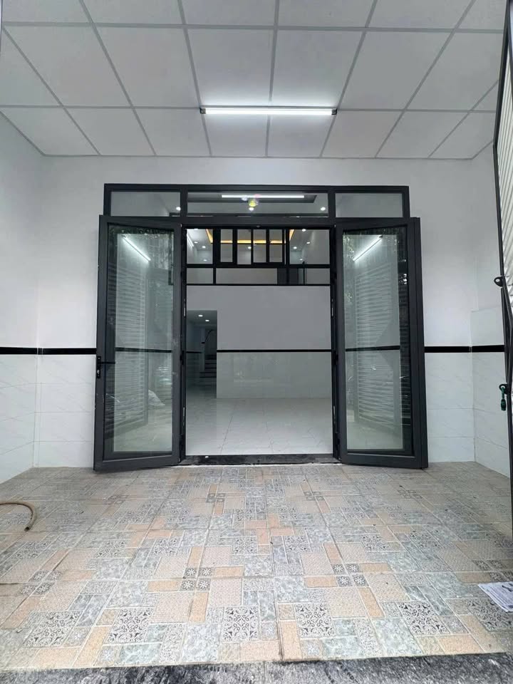 Nhà mặt tiền đường TCH 26, quận 12, 56m² giá 4.25 tỷ - Vị trí đắc địa kinh doanh!